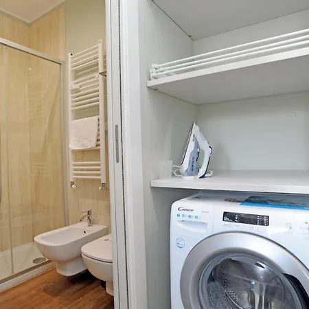 Lejlighed Via Torino 3 *